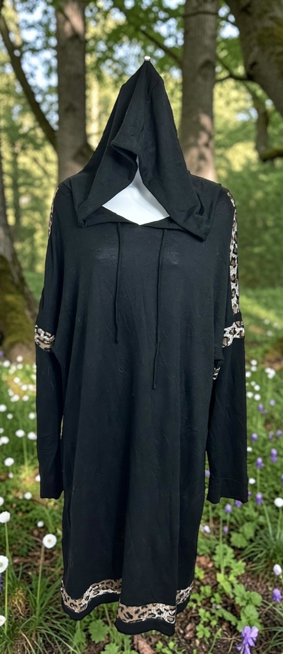 Venus Black Sleep Shirt Sz 2X Animal Print Hooded Pajama Long-Sleeve Loungewear